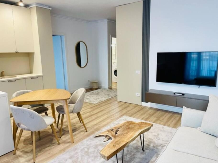 Joy City Stay Vivalia 7B-26 Тимишоара Экстерьер фото
